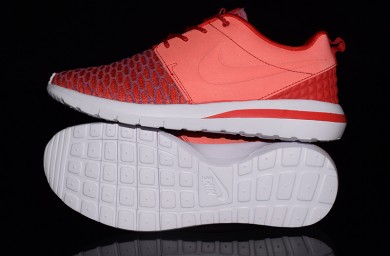 Nike Roshe Run Hyp QS 3M Trainer schuhe Reflective rot